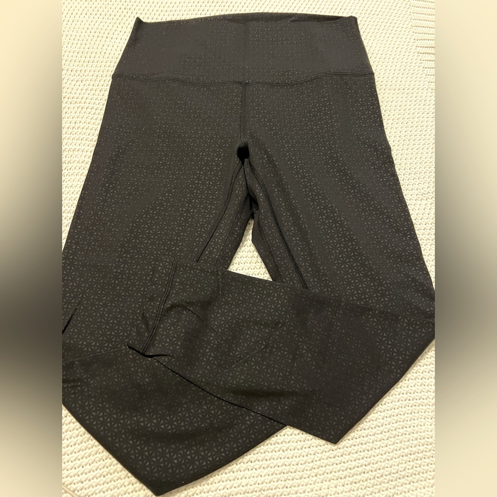 Lululemon Black on Black Speckled Leggings FLASH SALE